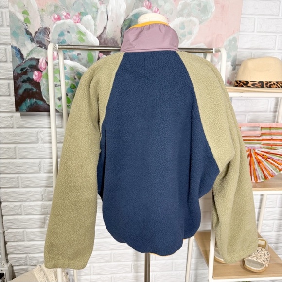 Free People New Hit The Slopes Fleece Colorblock Pullover in Midnight Navy XL - Picture 3 of 7